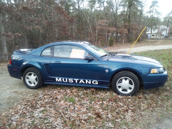 Mustang Right